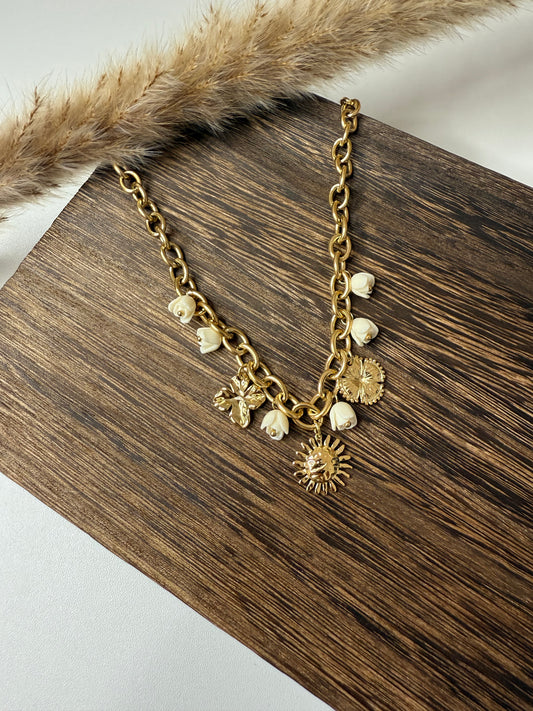 COLLIER 221