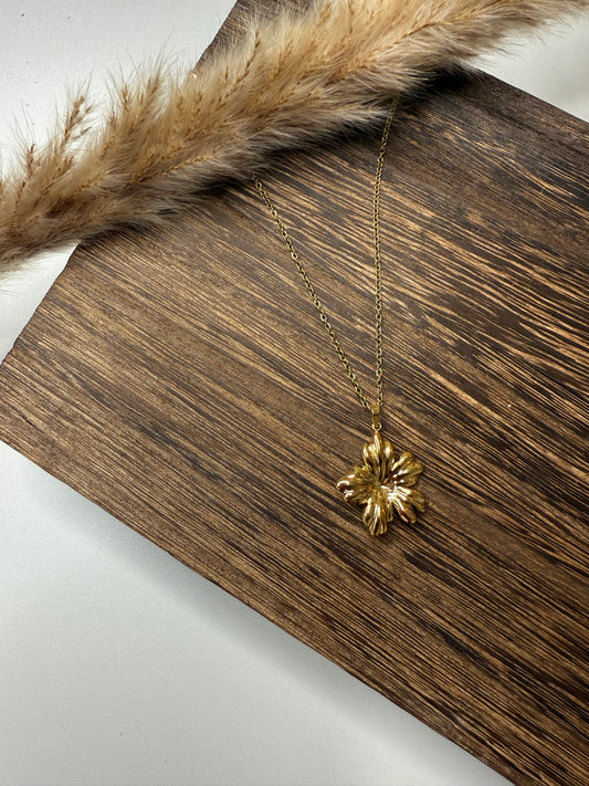 COLLIER 225