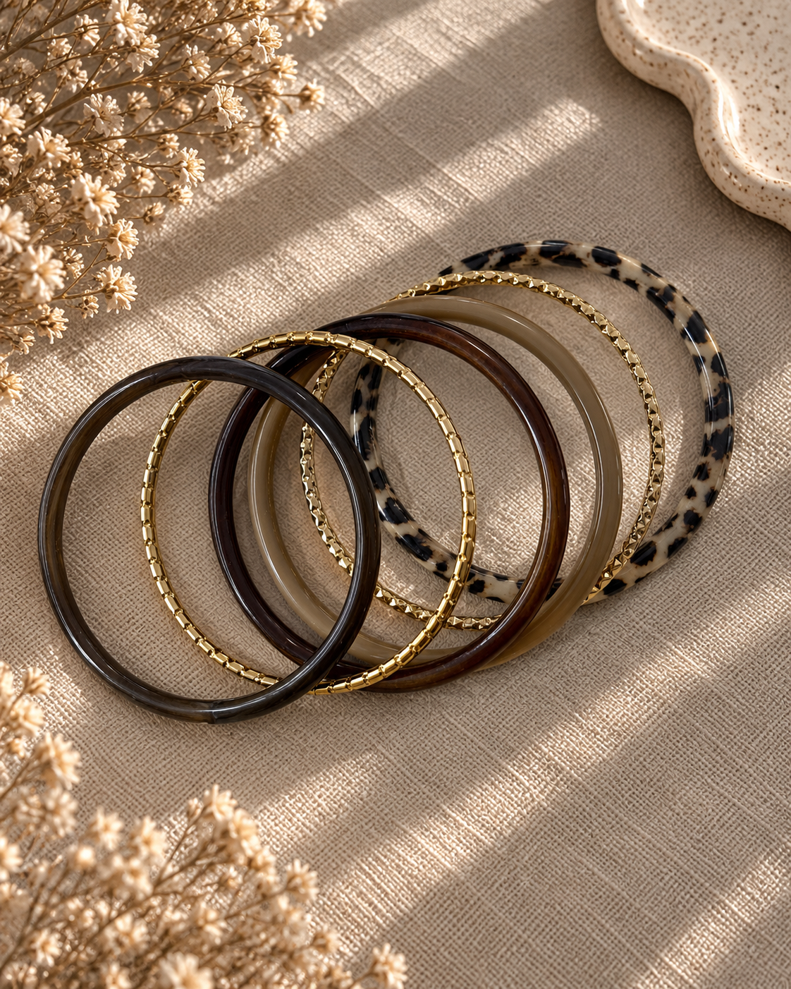 LOT BRACELETS