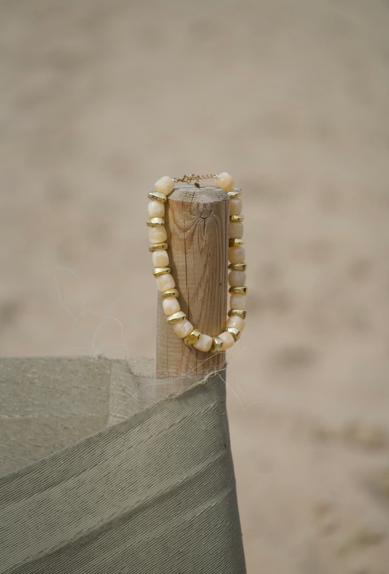 COLLIER