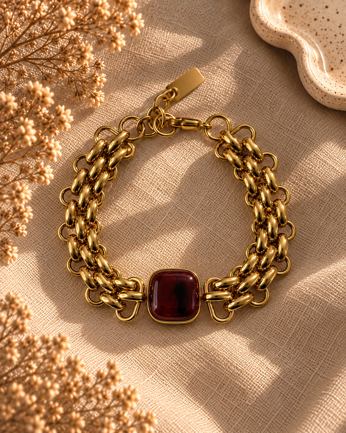 BRACELET