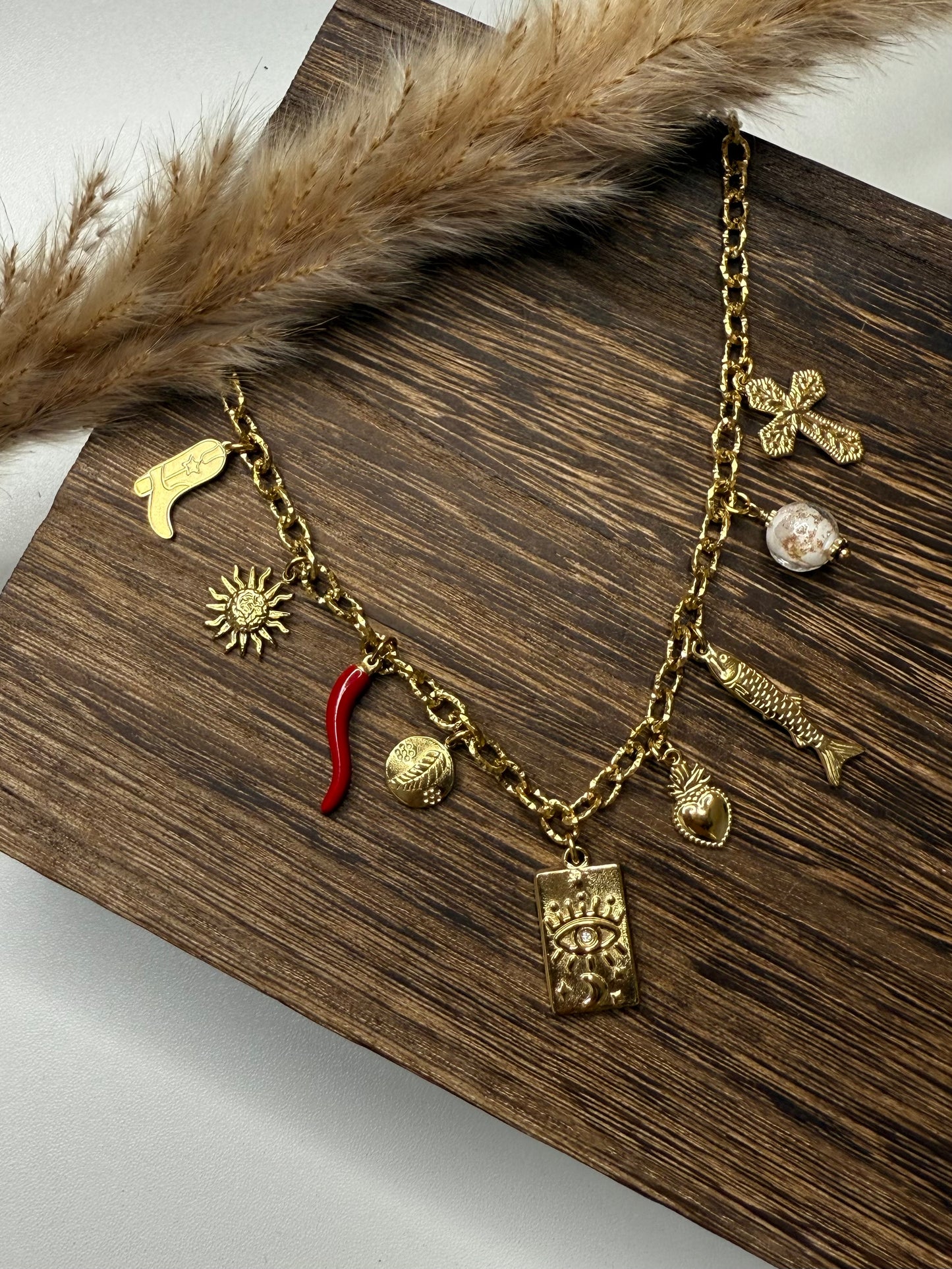 COLLIER 231