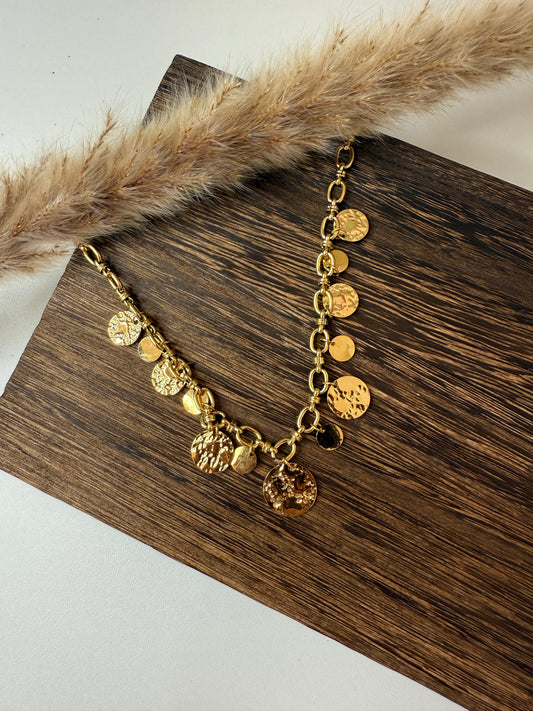 COLLIER 234